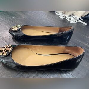 Tory Burch Black Patent Ballerina size 9 1/2